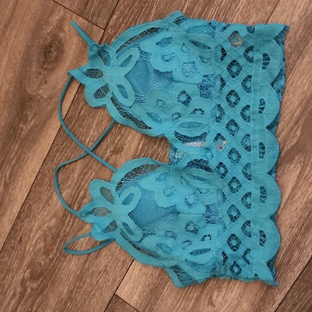 Zenana Outfitters Bralette